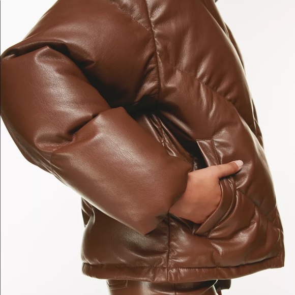 SOLD ON FB MARKETPLACE Aritzia Wilfred The Cloud Puff Vegan Leather Puffer Coat - Picture 5 of 13